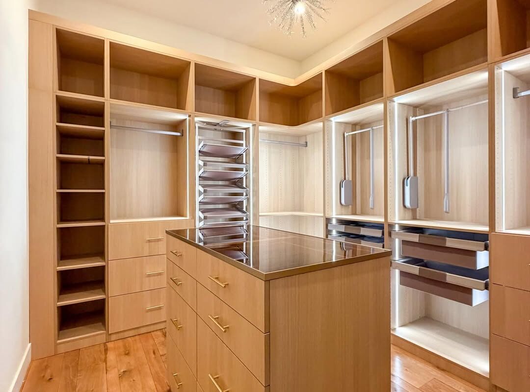 Natural Elegance: Light Oak Smart Walk-In Closet with Island